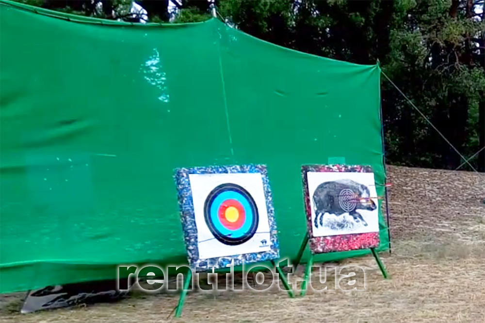 Защита за мишенями аттракциона Луки и Арбалеты