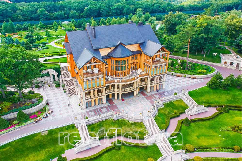 Увеличить фото дома в резиденции в Межигорье Дом в резиденция в Межигорье