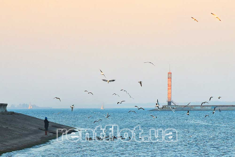 Enlarge photo of the lighthouse at dawn Lighthouse at dawn