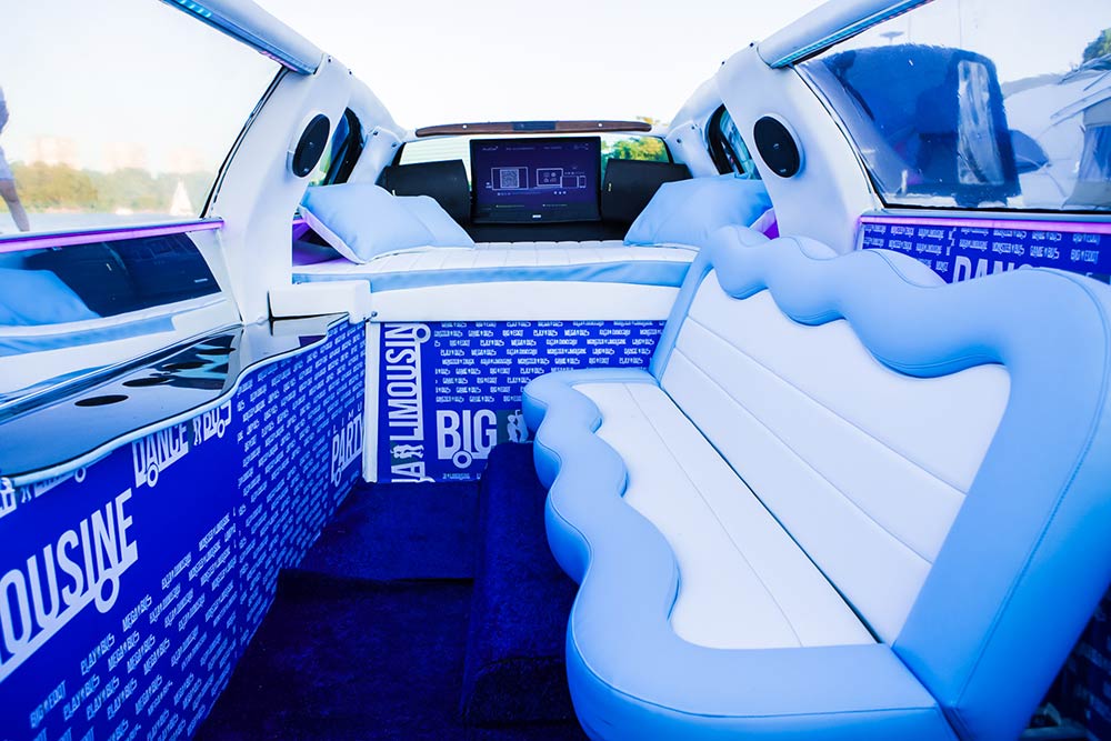 Збільшити фото крісел катера Аква Лімузин Крісла катера Аква Лімузин