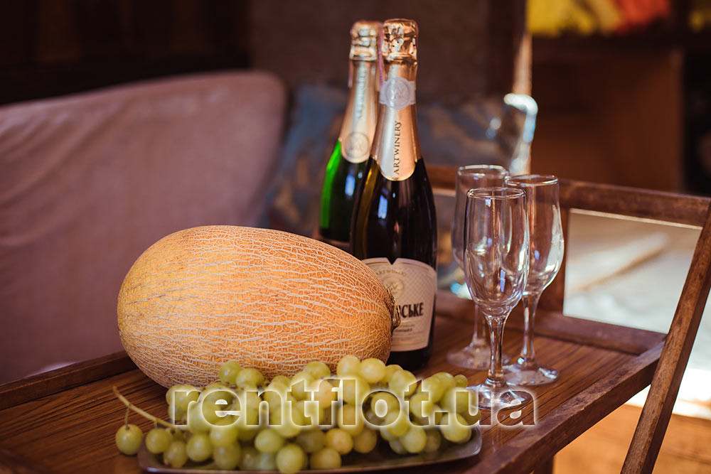 Enlarge the photo of the holiday for two on the sailing yacht Arwen Party for two on sailing yacht Arwen