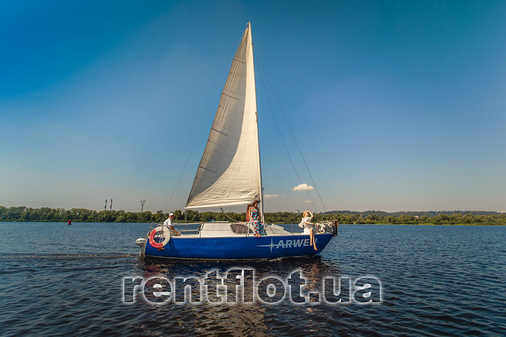 Enlarge photo of rest on sailing yacht Arwen Rest on sailing yacht Arwen