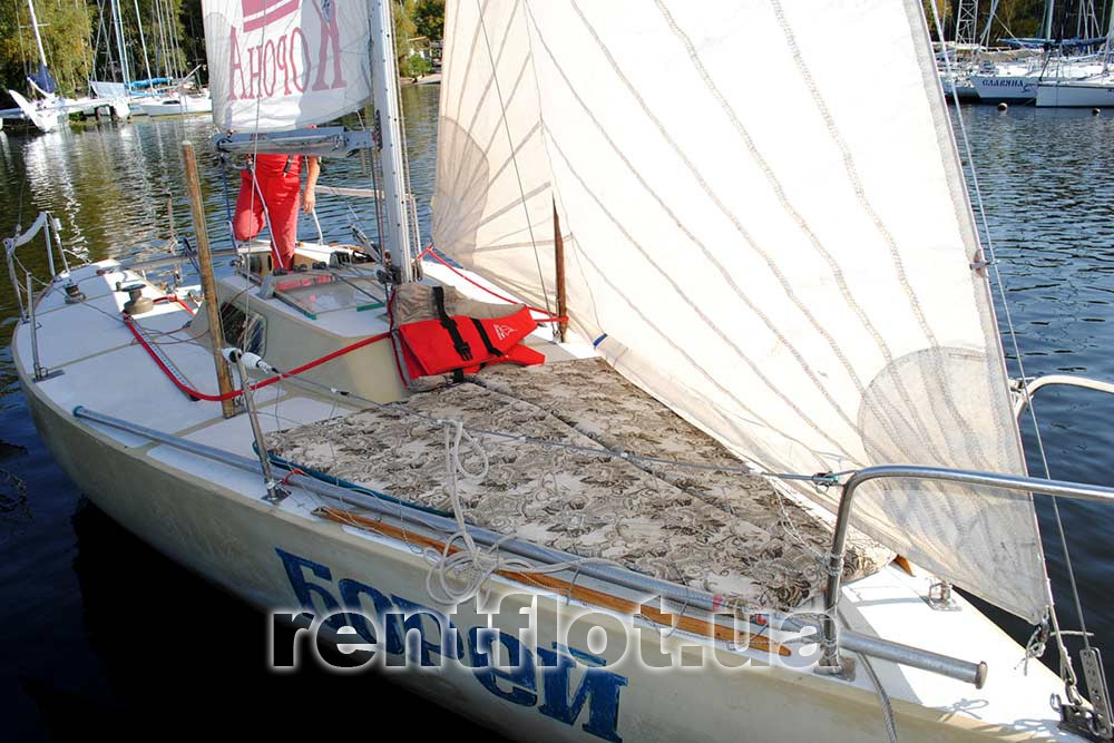 Увеличить фото солнечной палубы парусной яхты Борей Солнечная палуба парусной яхты Борей