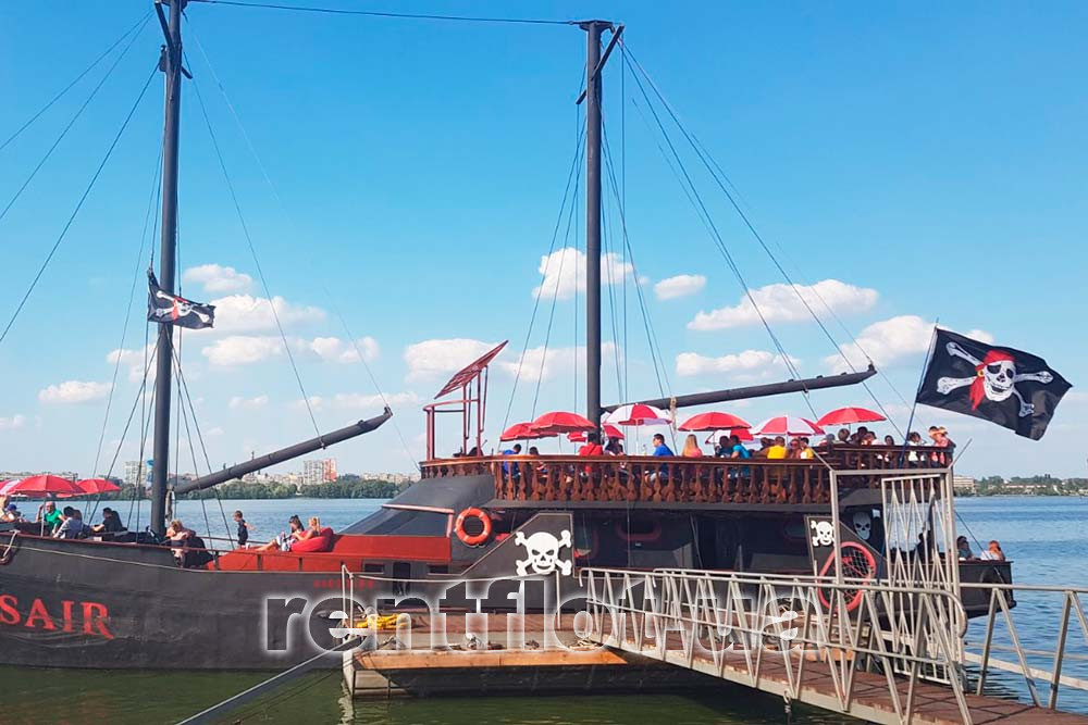 Enlarge photo of the brigantine Corsair at the pier Brigantine Corsair at the pier