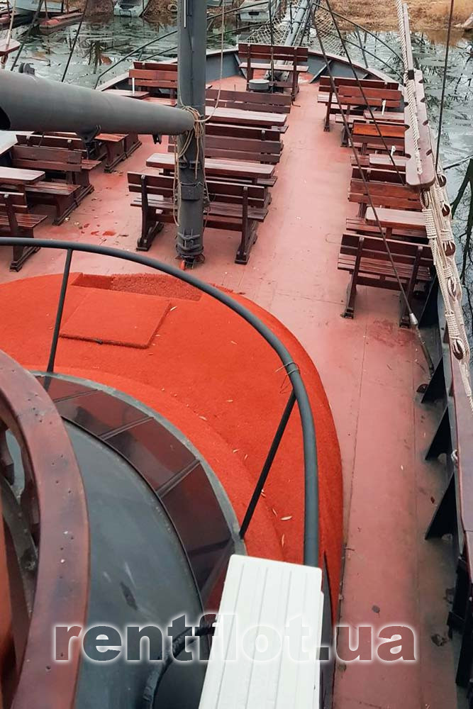 Enlarge photo of VIP-zone with poufs on the brigantine Corsair VIP area with poufs on the brigantine Corsair