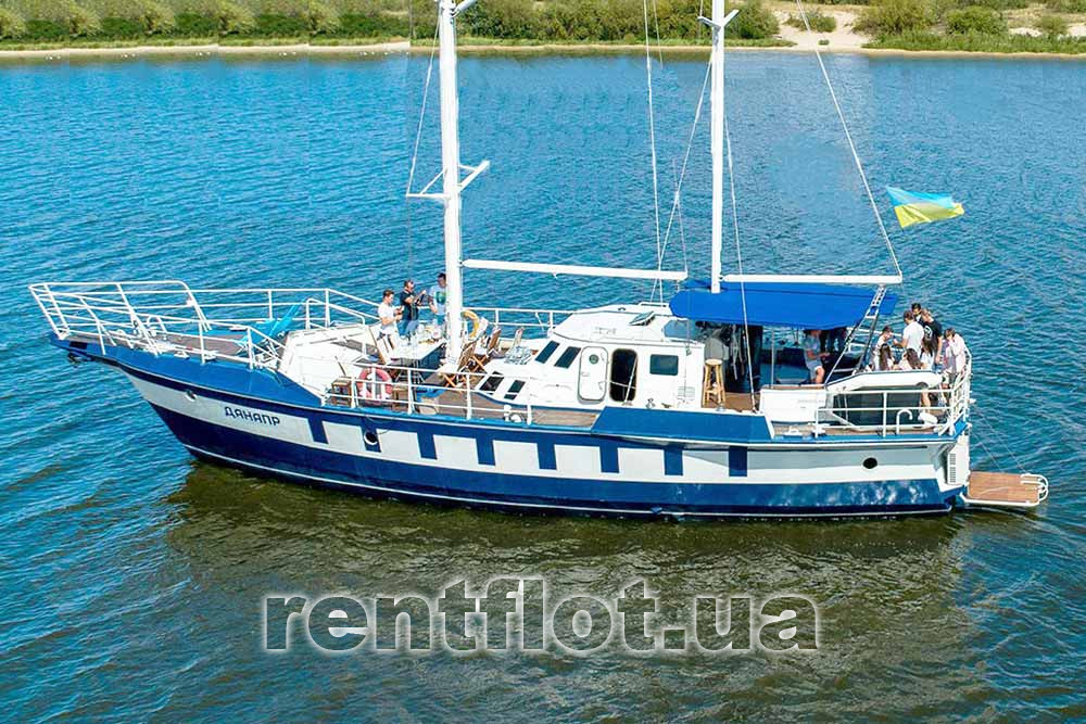 Sailing yacht Danapr