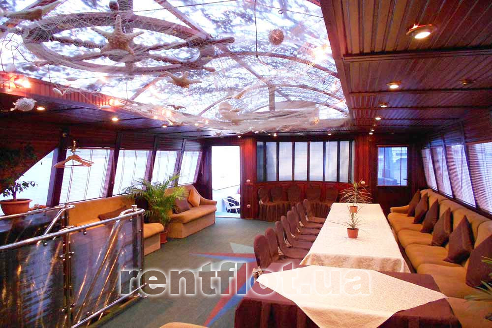 Enlarge photo of the passage to the open terrace on the motor ship Edem Passage to the open terrace of the motor ship Edem
