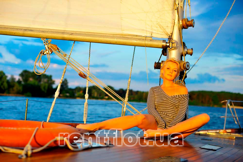 Увеличить фото отдыха на парусной яхте Электра Отдых на парусной яхте Электра