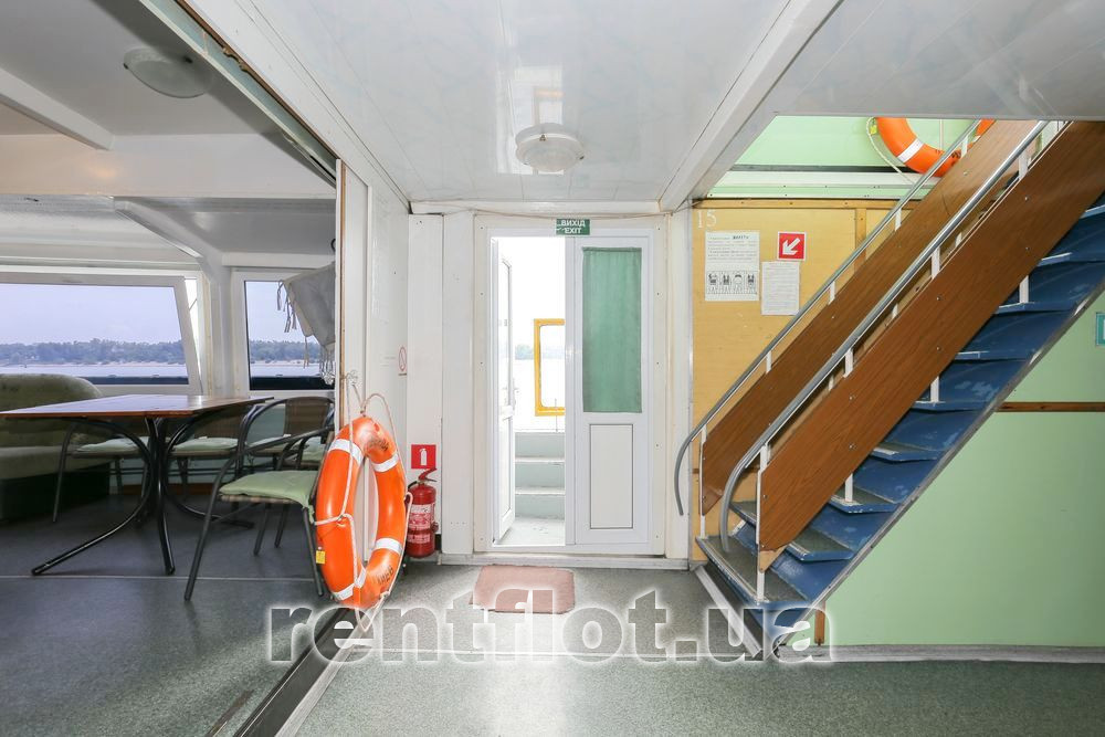 Enlarge photo of the entrance to the first deck of the ship Hoverla Entrance to the first deck of the ship Hoverla