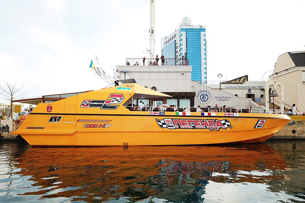 Enlarge photo of the boat Legenda-2 at the pier Boat Legenda-2 at the pier