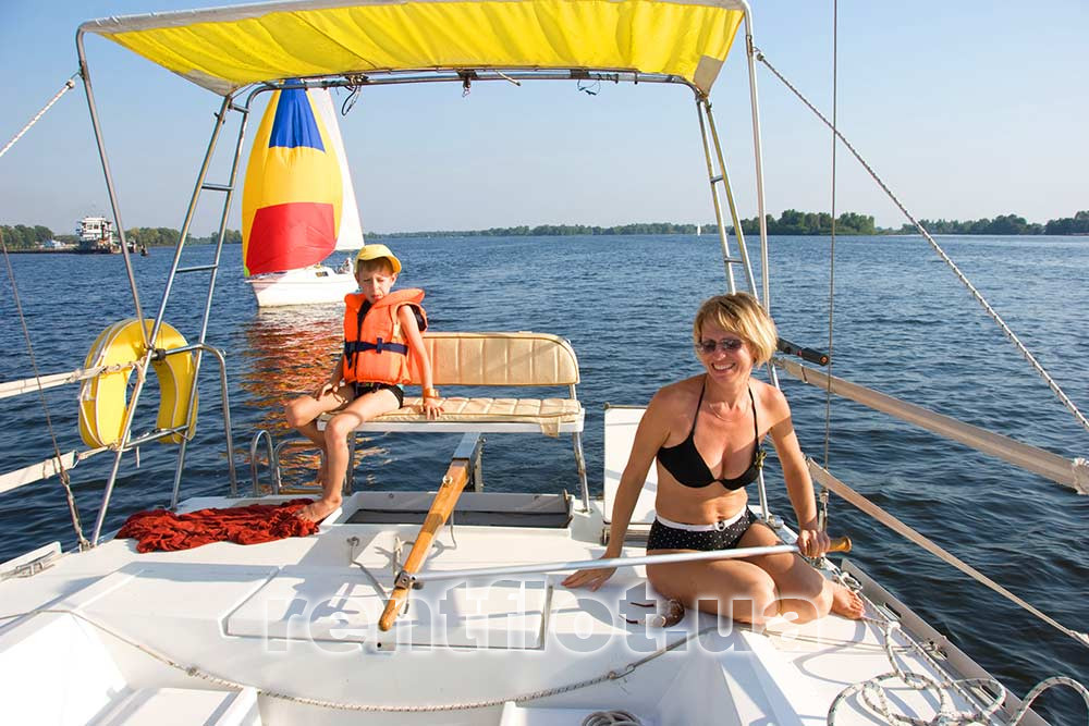 At the stern of sailing yacht Lana