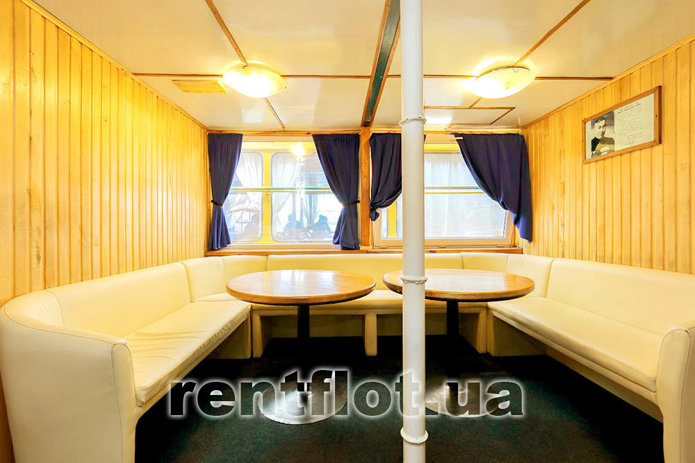 Збільшити фото зони відпочинку в барі теплохода Микола Дудка Зона відпочинку в барі теплохода Микола Дудка