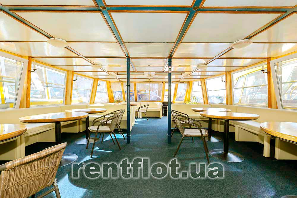 Збільшити фото першої палуби теплохода Микола Дудка Перша палуба теплохода Микола Дудка