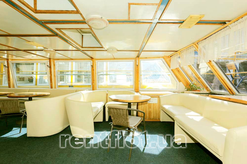 Збільшити фото носового салону першої палуби теплохода Микола Дудка Носовий салон першої палуби теплохода Микола Дудка