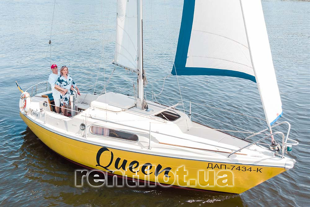 Sailing yacht Queen