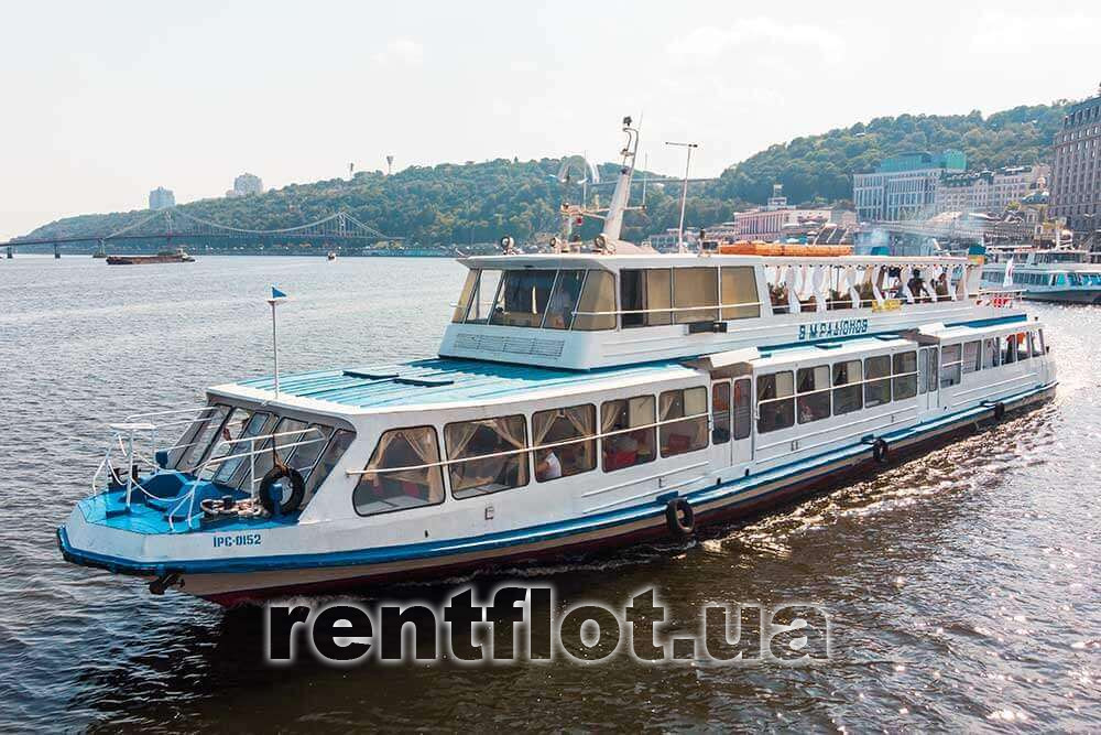 Rent of the motor ship Radionov