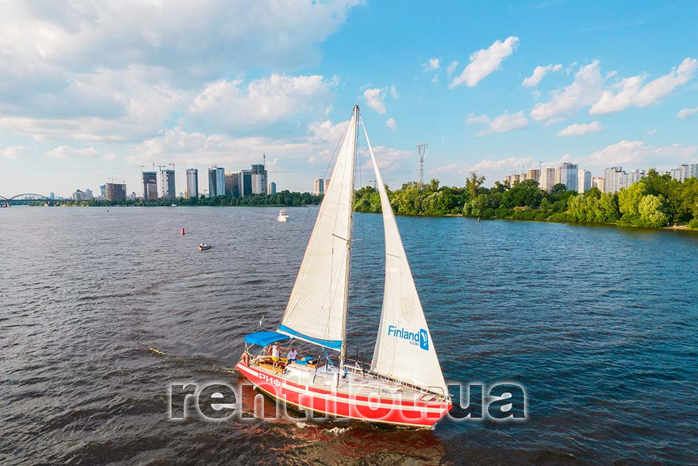 Enlarge photo of sailing yacht Rif in the background of the city Sailing yacht Reef on the background of the city
