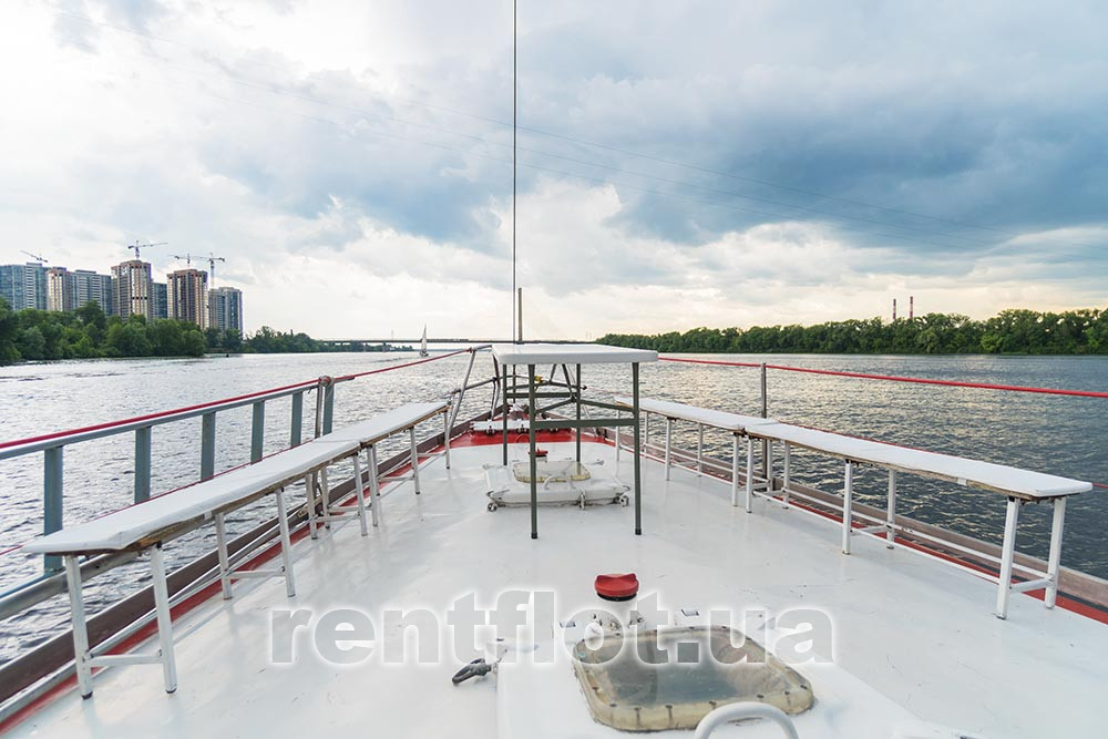 Enlarge photo of the bench on the bow deck of sailing yacht Rif Benches on the bow deck of sailing yacht Rif