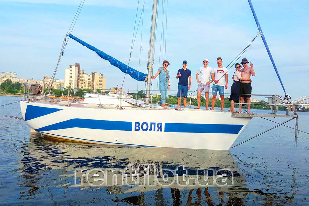 Збільшити фото парусної яхти Воля на річці Дніпро Парусна яхта Воля на річці Дніпро