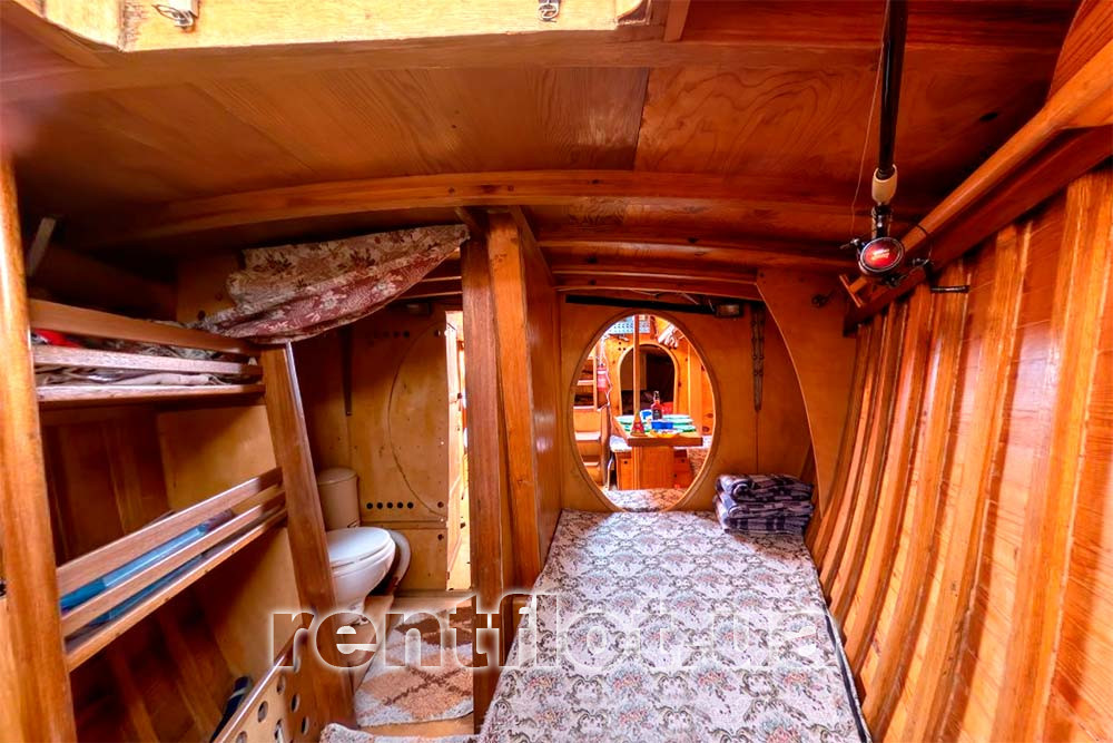 Збільшити фото каюти парусної яхти Воля Каюта парусної яхти Воля