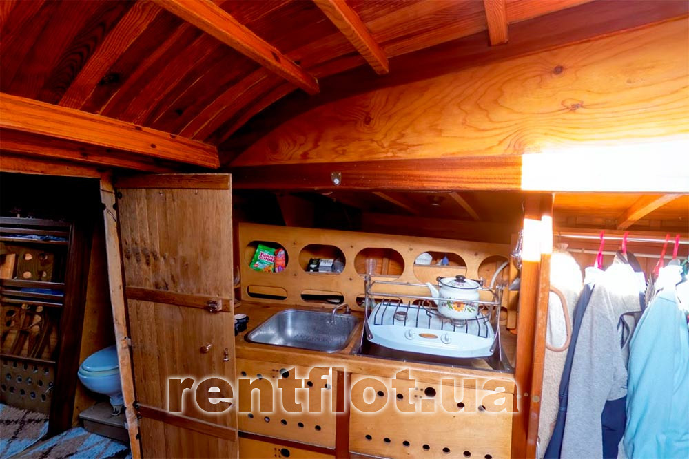 Збільшити фото камбуза парусної яхти Воля Камбуз парусної яхти Воля