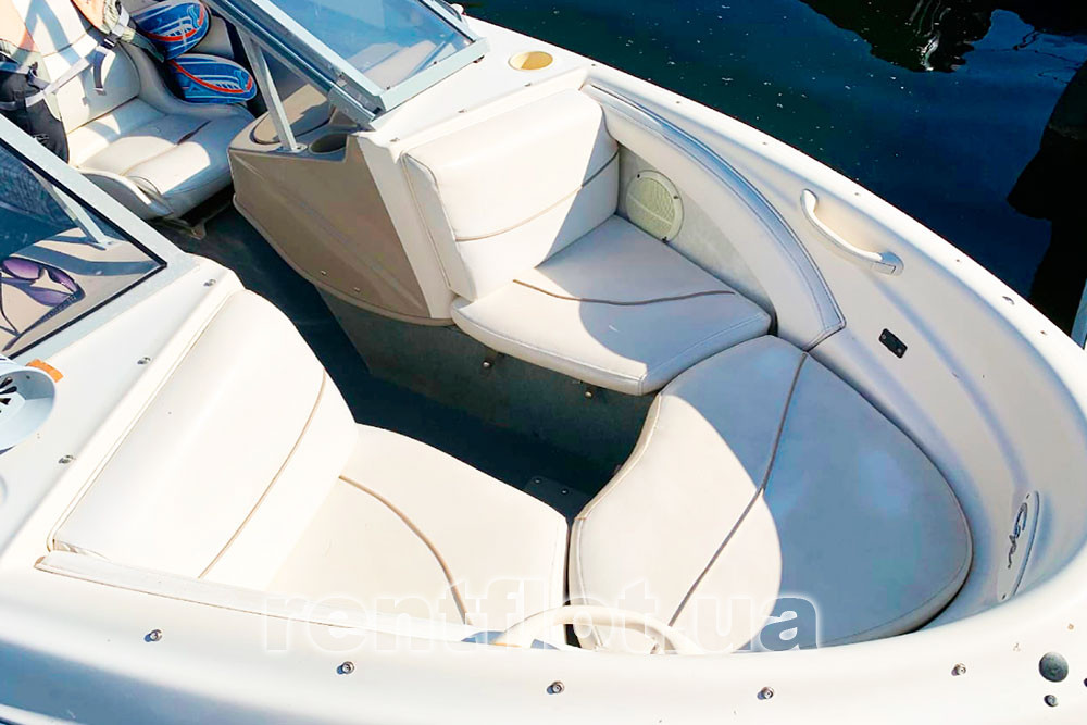 Збільшити фото носового кокпіту Бейлайнера-180 Вейк Носовий кокпіт Бейлайнера-180 Вейк