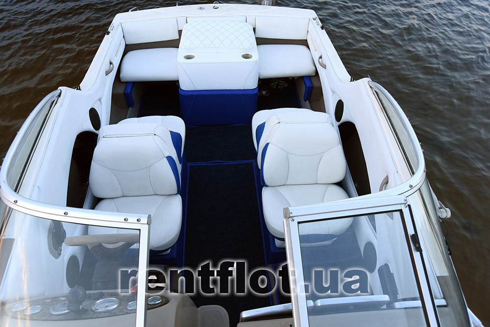 Салон катера Бейлайнер-192