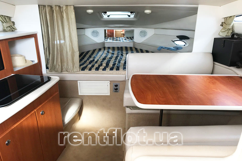 Enlarge photo of the saloon of boat Bayliner-285 Saloon of boat Bayliner-285