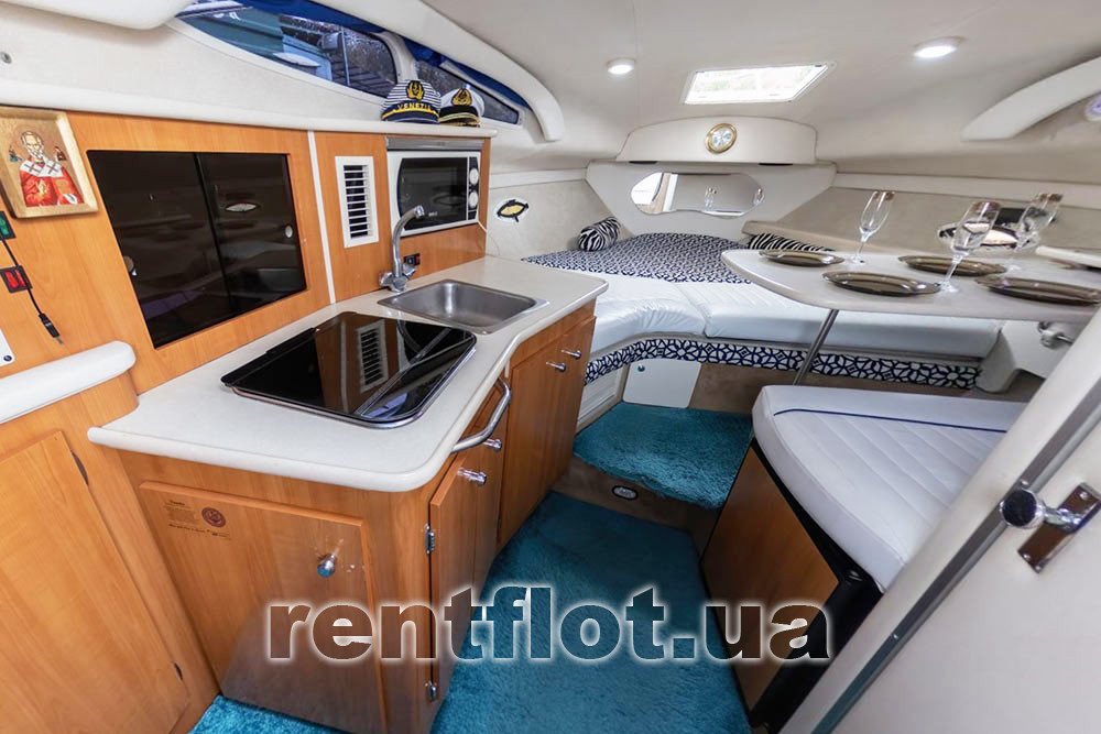 Увеличить фото камбуза скоростного катера Бейлайнер-2655 Камбуз скоростного катера Бейлайнер-2655