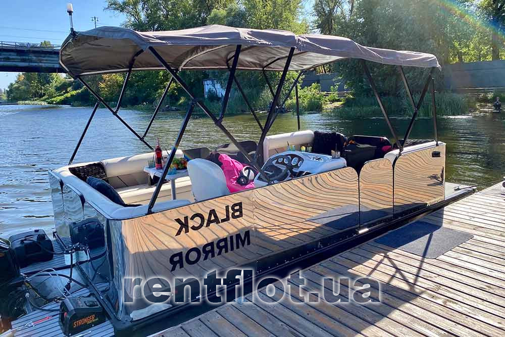 Enlarge photo of the boat Black Mirror Boat Black Mirror