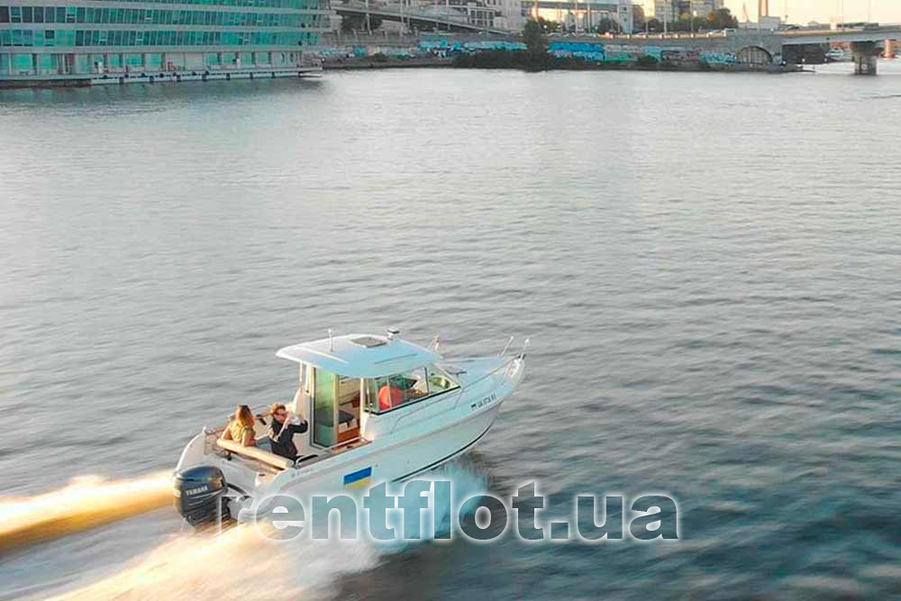 Прогулка на скорости на катере Жено-625