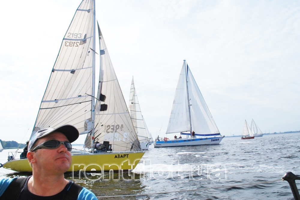Sailing corporate regatta on Obolon