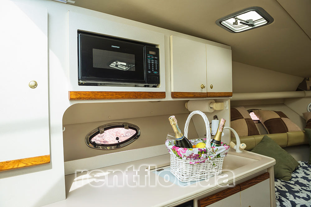 Enlarge photo of the equipment of the galley of the motor yacht Cruiser-720 Galley equipment of motor yacht Cruiser-720