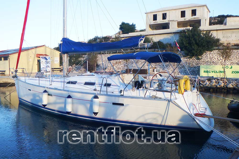 Лівий борт парусної яхти Океаніс Люкс