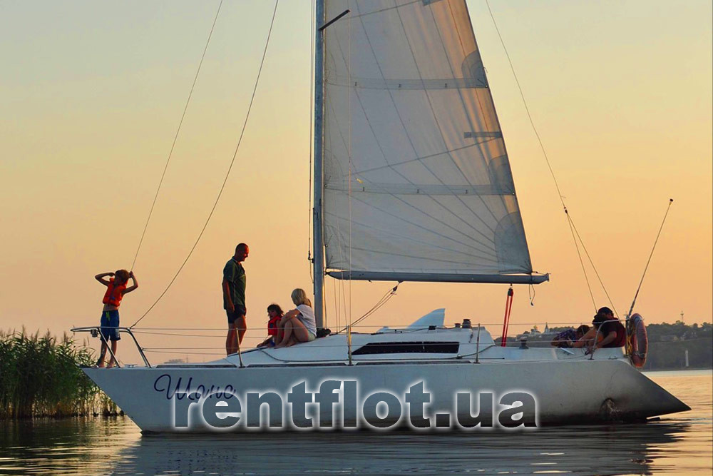 Увеличить фото парусной яхты Шанс на закате Парусная яхта Шанс на закате