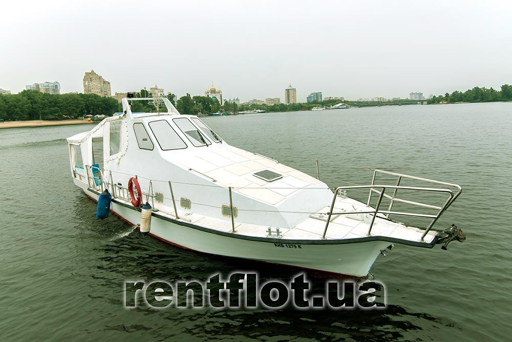 Enlarge the photo of the bow of the motor ship Svoy The bow of the motor ship Svoy