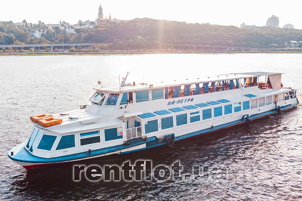 Motor ship Ai-Petri on the move