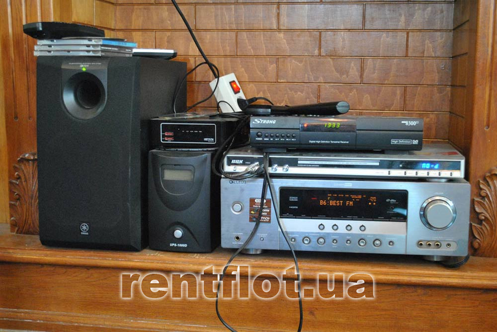 Увеличить фото музыкального оборудования на теплоходе Акона Музыкальное оборудование на теплоходе Акона