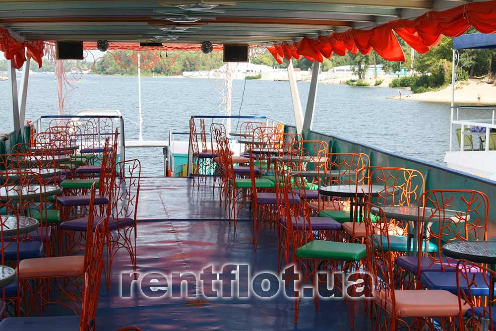 Увеличить фото рассадки гостей на теплоходе Эльбрус Рассадка гостей на теплоходе Эльбрус