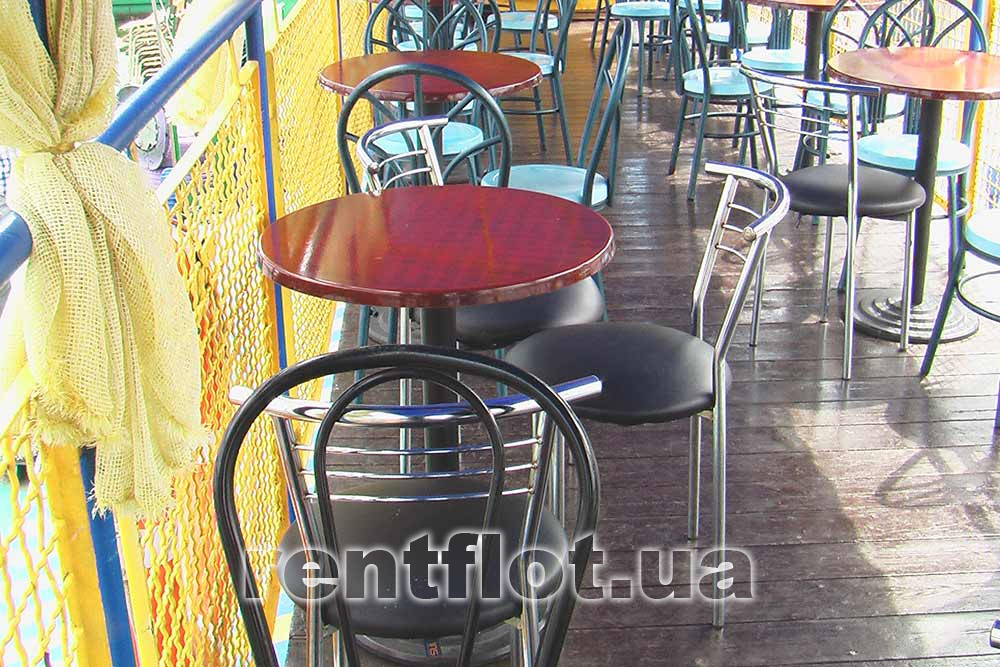 Enlarge photo of tables on the Mississippi motor ship Mississippi boat tables