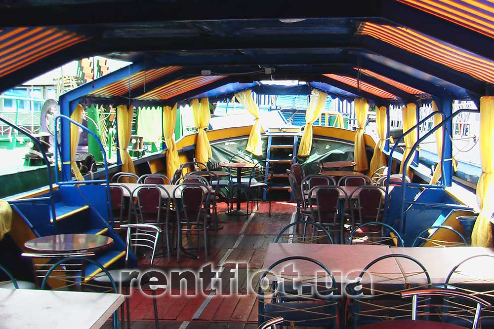 Enlarge photo of the lower deck of the motor ship Mississippi The lower deck of the Mississippi motor ship