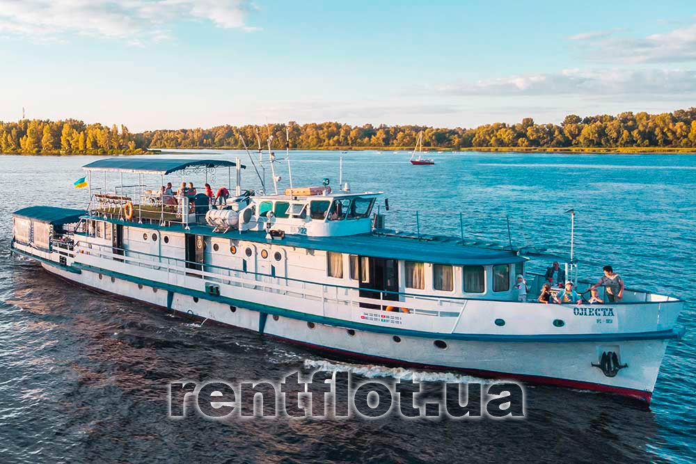Увеличить фото вечерней прогулки на теплоходе Олеста Вечерняя прогулка на теплоходе Олеста