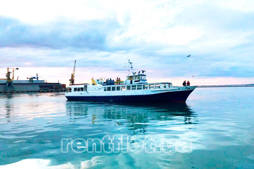 Enlarge photo of a trip on the motor ship Split Boat trip Split