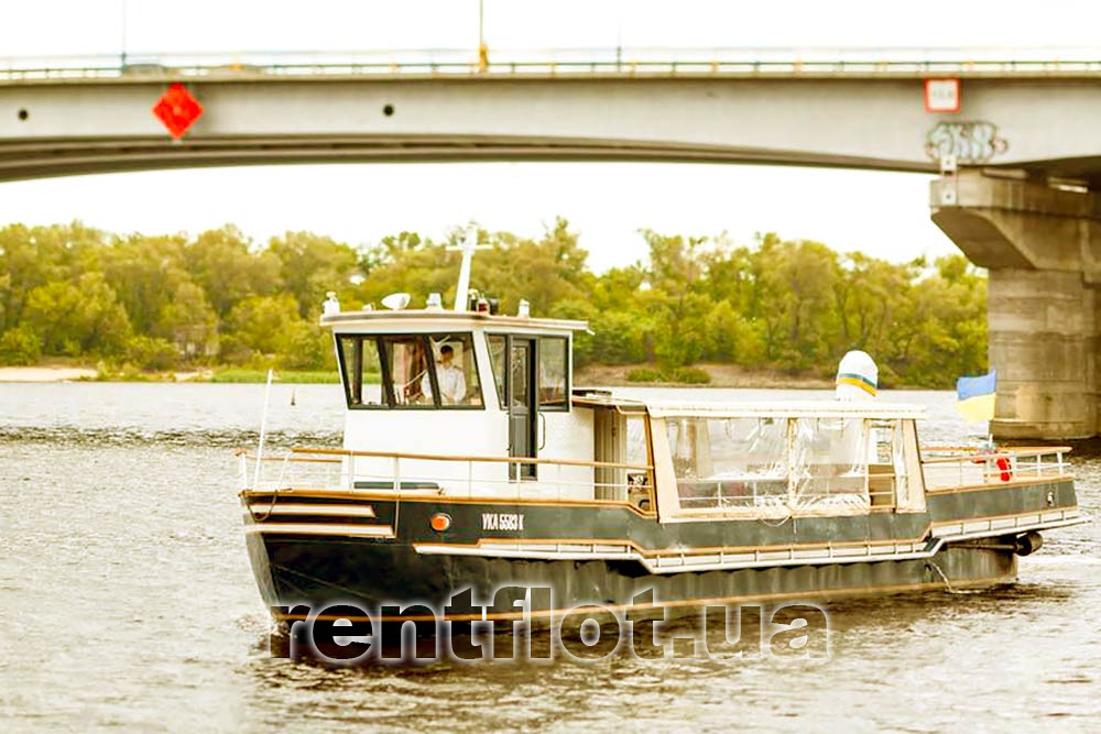 Збільшити фото прогулянки на теплоході Мудрий Прогулянка на теплоході Мудрий