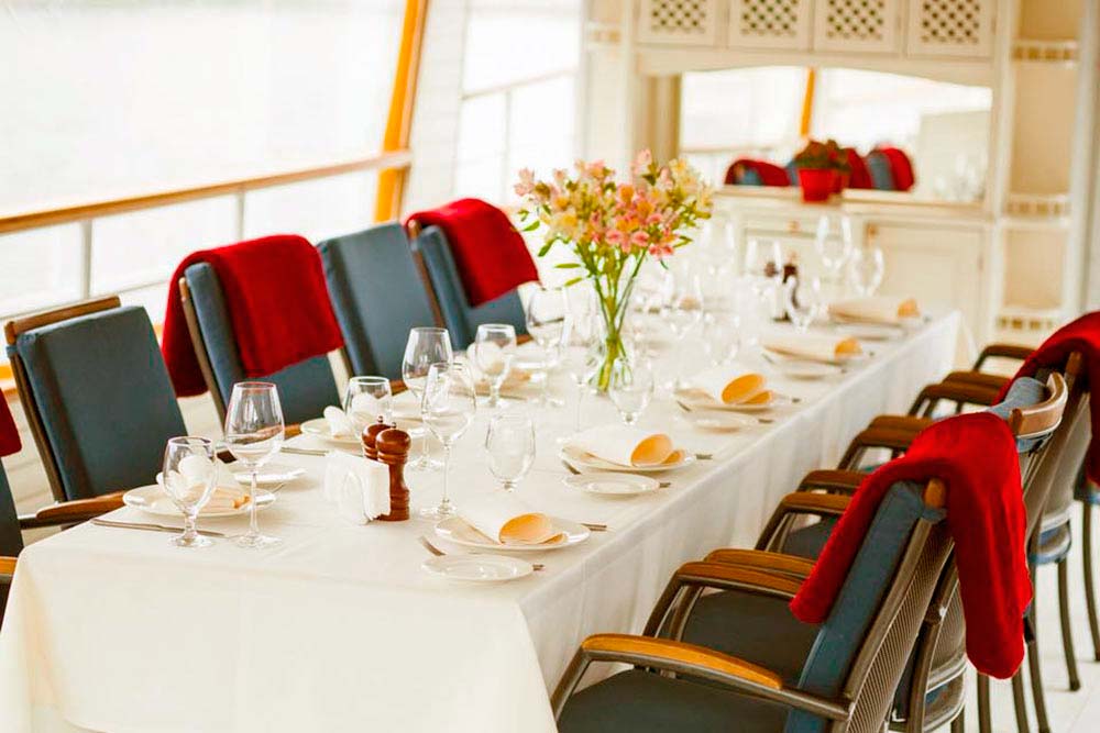 Збільшити фото весілля на теплоході Мудрий Весілля на теплоході Мудрий