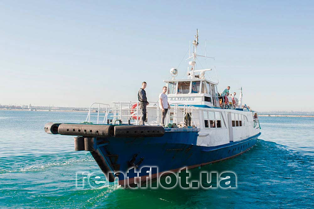 Enlarge photo of a boat trip on the motor ship Valencia Boat trip on motor ship Valencia