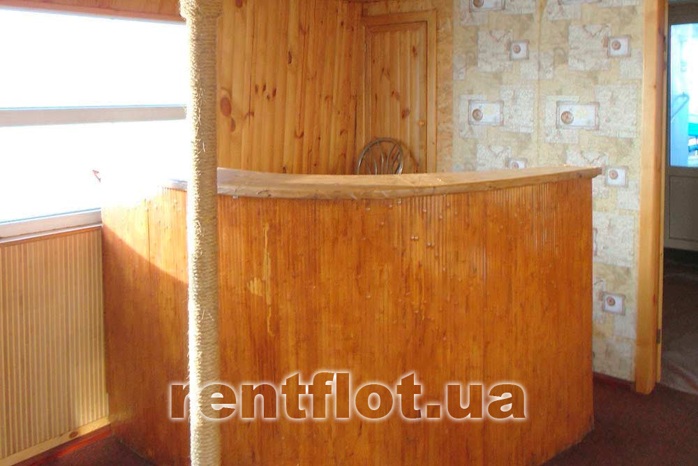 Enlarge photo of the bar in the salon of the motor ship Valencia Bar in the salon of the motor ship Valencia