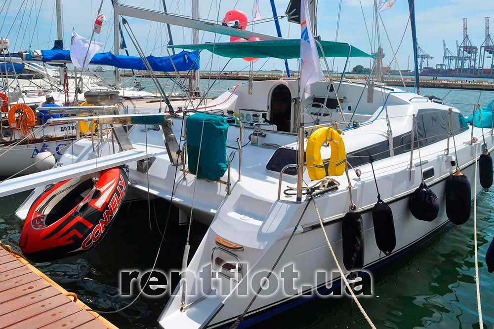 Enlarge photo of the stern of the catamaran Ocean Stern of the catamaran Ocean