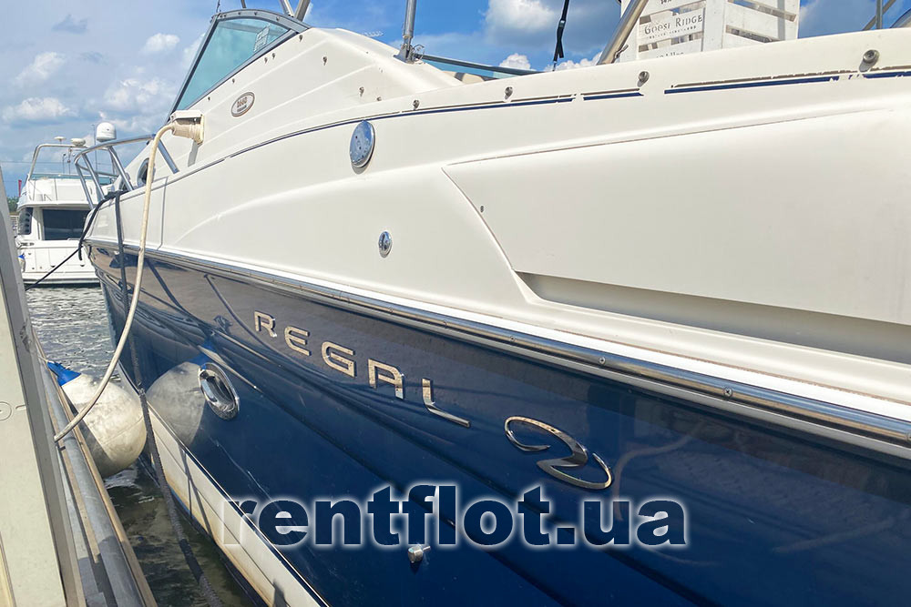 Enlarge photo of the port side of motor yacht Regal-2660 Left side of the motor yacht Regal-2660
