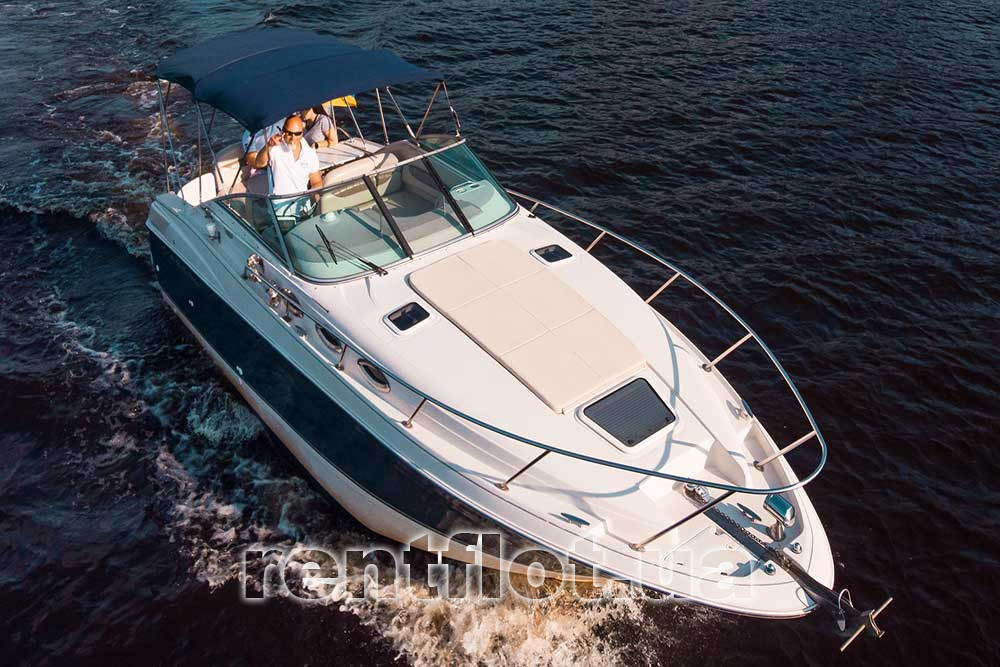 Enlarge photo of a romantic walk on a motor yacht Regal-2660 Romantic trip on motor yacht Regal-2660
